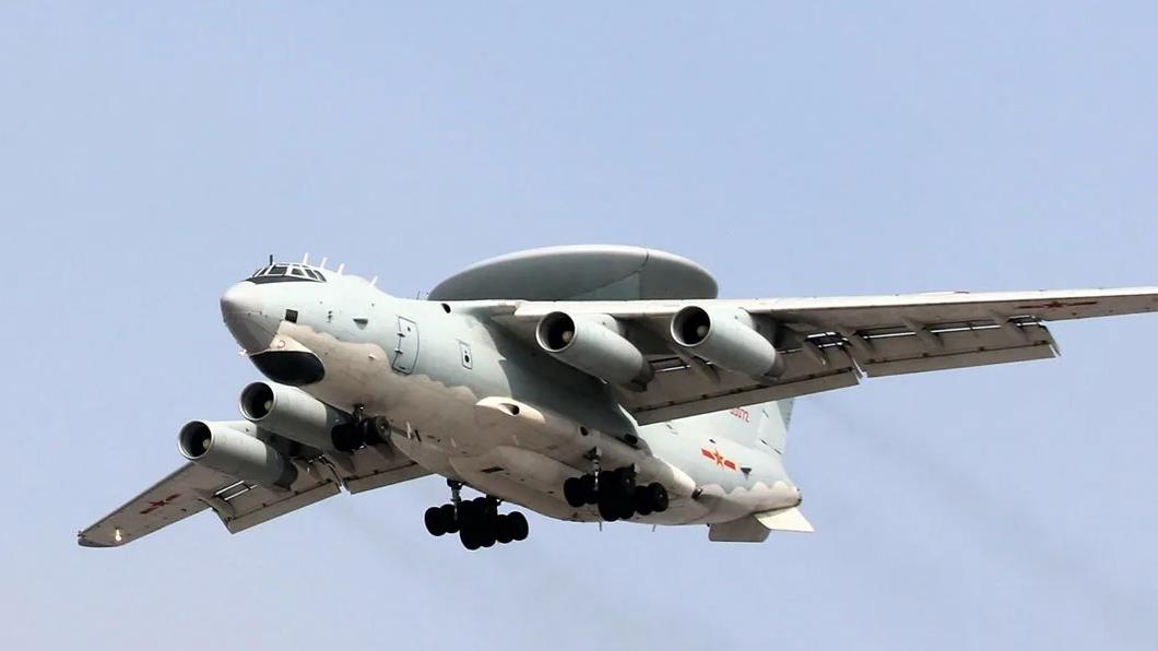 空警預(yù)警機(jī)2000，技術(shù)前沿的空中衛(wèi)士，技術(shù)前沿的空中衛(wèi)士——空警預(yù)警機(jī)2000