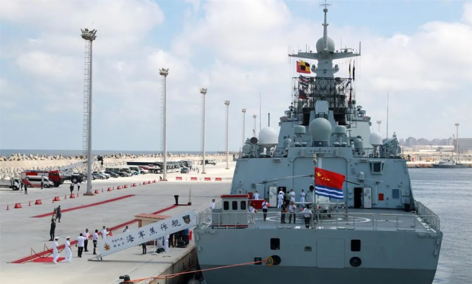 中國(guó)海軍112艦，展現(xiàn)大國(guó)海軍力量的重要標(biāo)志，中國(guó)海軍112艦，大國(guó)海軍力量的驕傲標(biāo)志