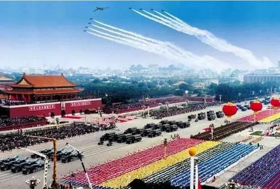 慶祝祖國(guó)輝煌，50周年國(guó)慶大閱兵高清完整版回顧，慶祝祖國(guó)輝煌，國(guó)慶大閱兵高清完整版回顧，共襄五十周年慶典盛況