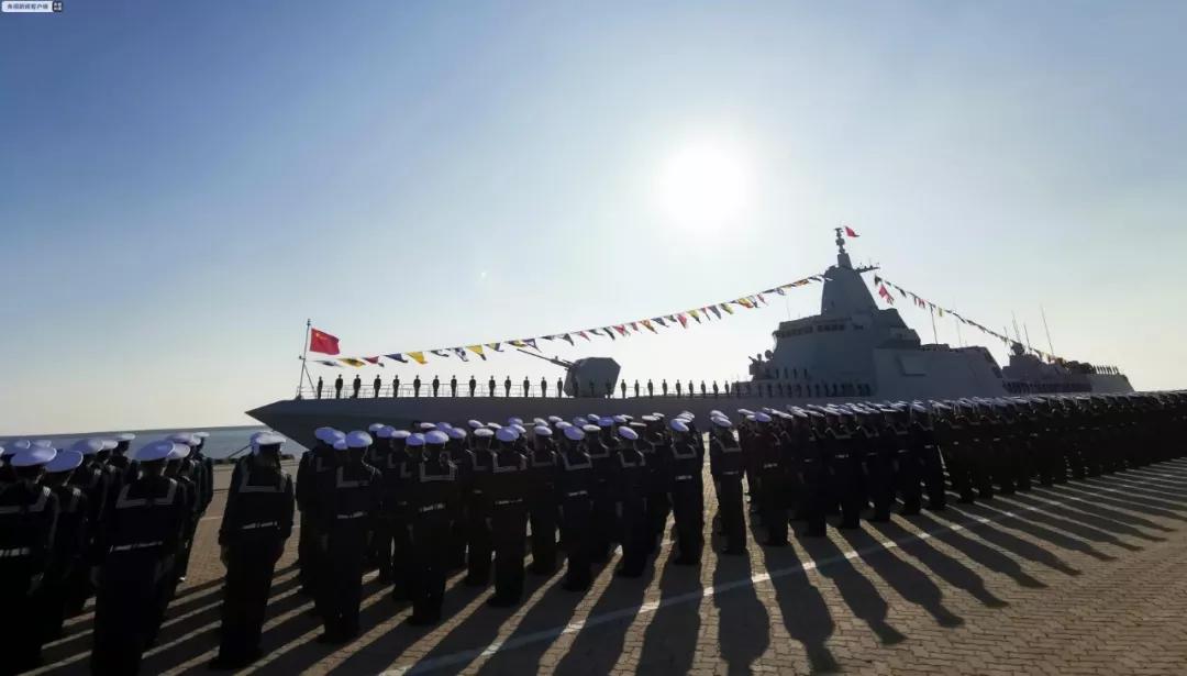 南昌艦艦長(zhǎng)，一位海軍英雄的榮耀與擔(dān)當(dāng)，南昌艦艦長(zhǎng)，海軍英雄的榮耀與擔(dān)當(dāng)之旅