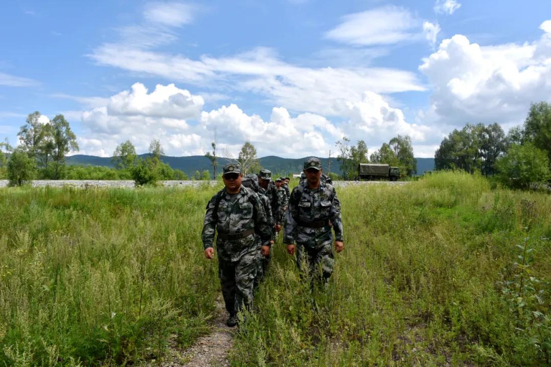 國際軍事形勢最新消息2020深度解析，全球軍事動(dòng)態(tài)深度解析，國際軍事形勢最新消息2020回顧與前瞻