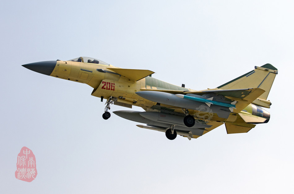 殲10的原型機是什么？深度解析中國空軍的主力戰(zhàn)斗機起源，揭秘殲10原型機，深度解析中國空軍主力戰(zhàn)斗機起源