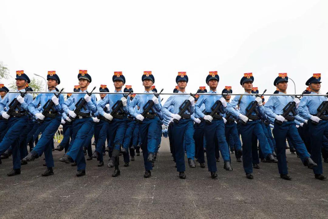 閱兵盛典，2019年的震撼與感動(dòng)——我的觀后感，閱兵盛典的震撼與感動(dòng)，我的觀后感回顧與展望（2019年）