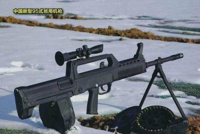 中國(guó)95式狙擊槍?zhuān)舛宋淦鞯拇?，中?guó)尖端武器代表，95式狙擊槍詳解