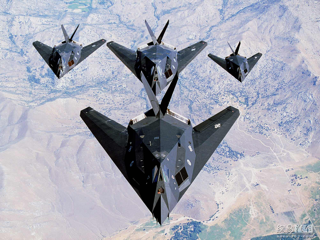 揭秘F-117隱形戰(zhàn)斗機(jī)，空戰(zhàn)傳奇的先驅(qū)之作，F(xiàn)-117隱形戰(zhàn)斗機(jī)，空戰(zhàn)傳奇的先驅(qū)揭秘