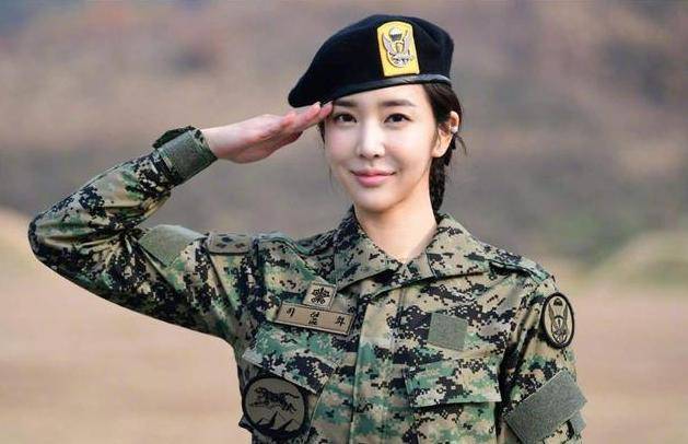 關(guān)于女兵征兵條件，探索未來的挑戰(zhàn)與機(jī)遇——以2024年為例，女兵征兵條件，探索未來挑戰(zhàn)與機(jī)遇——聚焦2024年展望