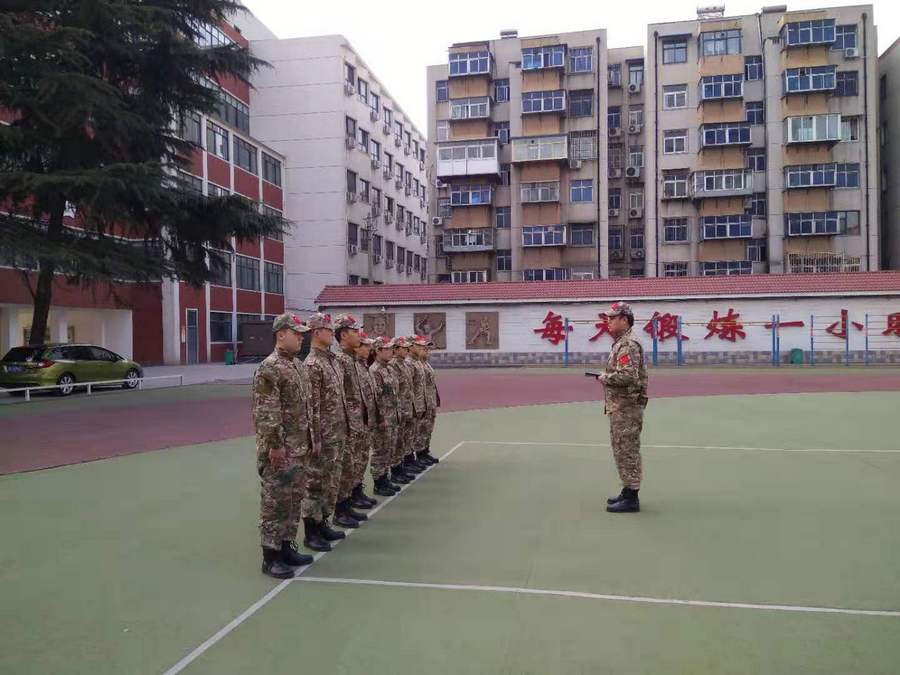 半軍事化管理學(xué)校，理念與實踐，半軍事化管理學(xué)校的理念與實踐探索