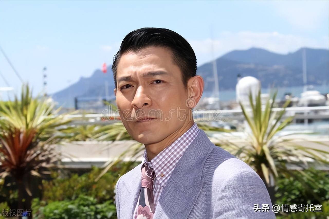 香港內(nèi)部一肖王中王新水，揭秘背后的秘密與探索真實(shí)面貌，香港內(nèi)部揭秘，一肖王中王新水背后的真相與真實(shí)面貌探索
